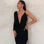 décolleté plongeant