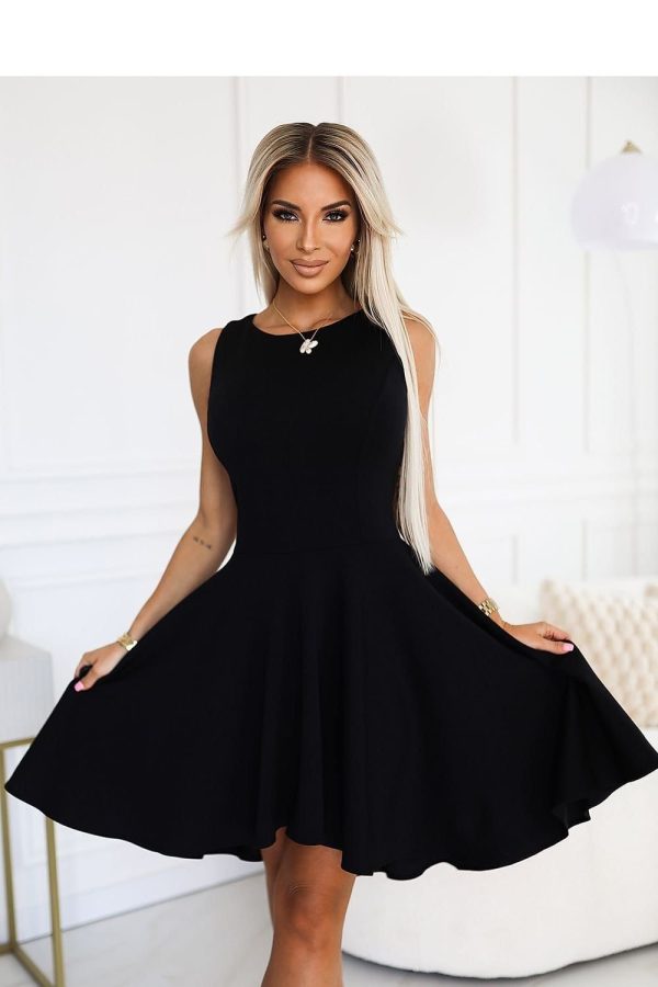 robe noire évasée élégante