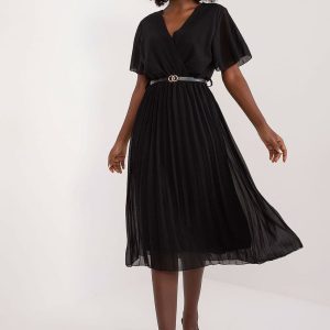 robe noire midi élégante