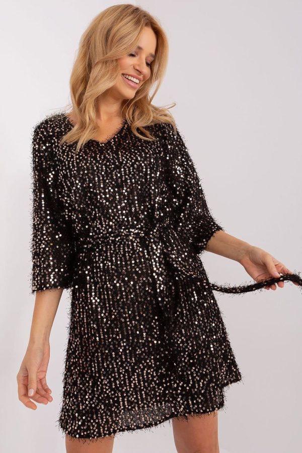robe noire élégante pailletée