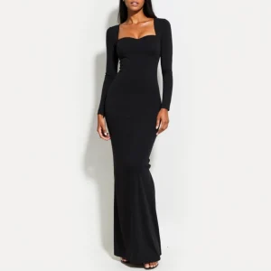 robe de soirée noire élégante