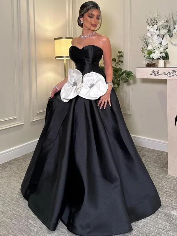 robe de mariée noire et blanche