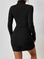 tenue noir manche longue