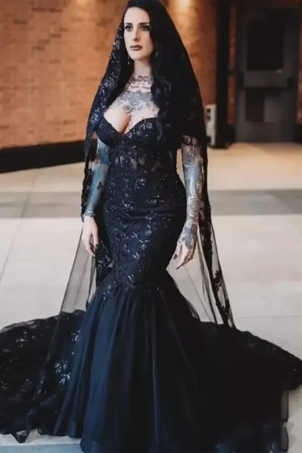 Robe de mariée noire en dentelle élégante