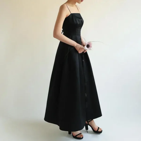 robe de mariée noire en satin