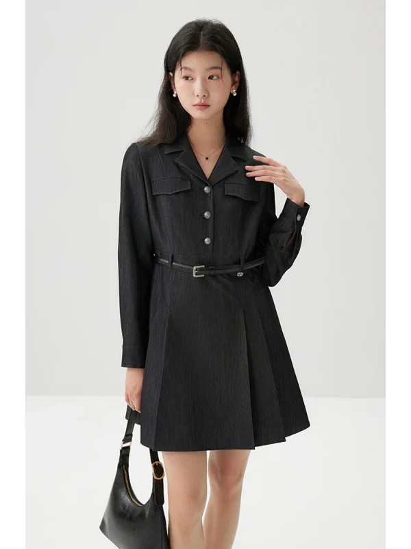 Robe noire plissée en jean