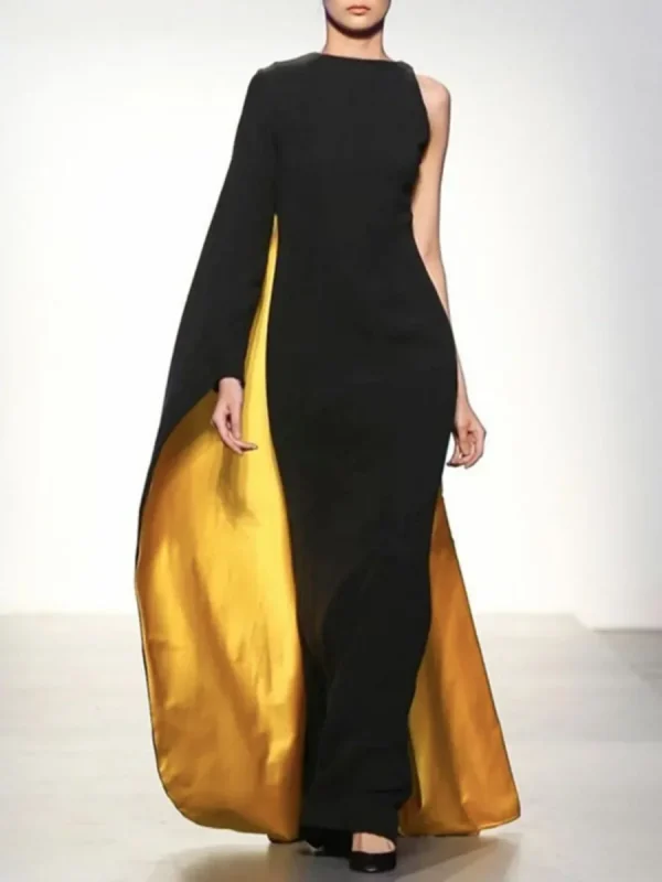robe noire et dorée de cérémonie